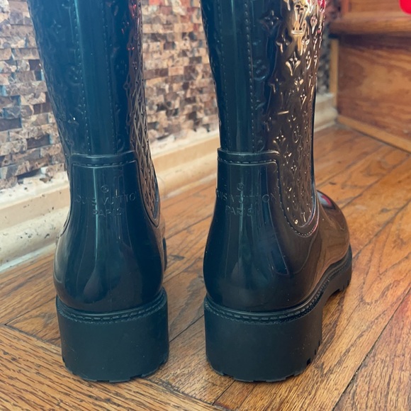 Louis Vuitton Rubber Monogram rain boots - Picture 7 of 8